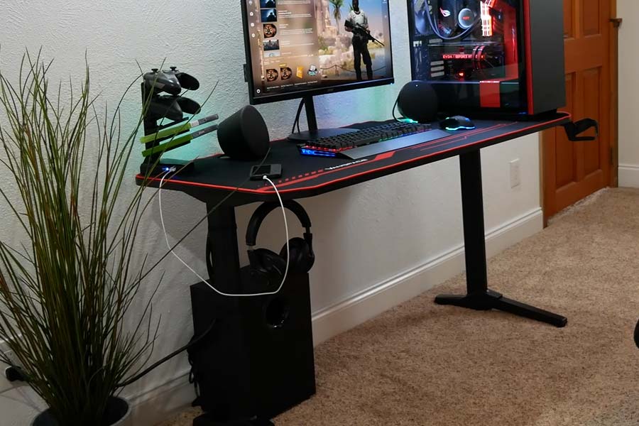 Best gaming desks