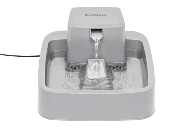 PetSafe Drinkwell 3.7 Litre Dog and Cat Water Fountain on a plain background